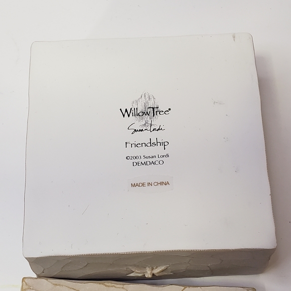 Willow Tree Friends Keepsake Box Excellent Like New Condition with Box #26602 - Picture 2 of 9